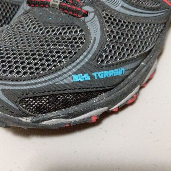 New Balance Pointure Hommes All Terrain hiking running shoe sneaker men's size 9 - Picture 9 of 12